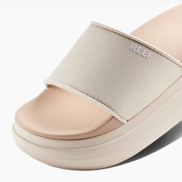 Reef Bondi Bay Cushion Slides - Picture 4 of 15